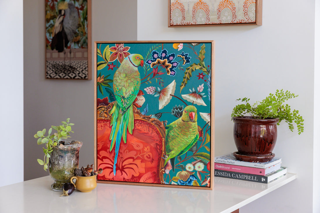 Fiona Smith - The Parrots That Ate Paris, Ring Necked Parakeets